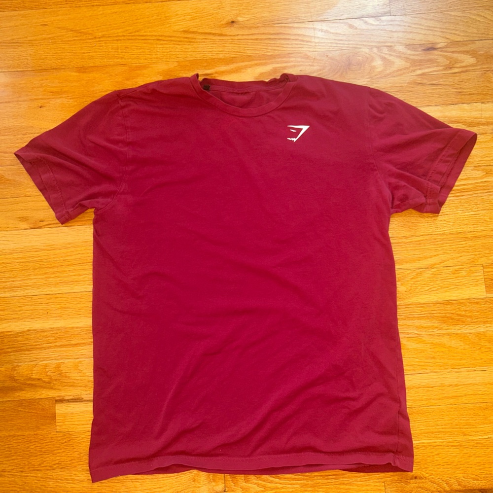 Gym shark red t shirt